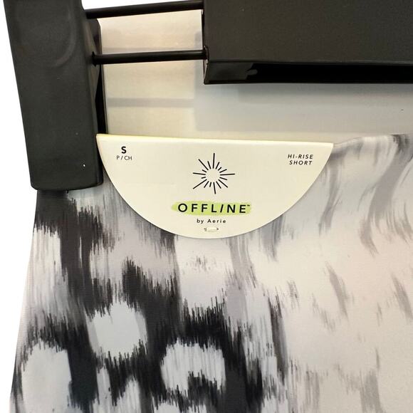 Offline by Aerie 7/8 High-Rise Leggings – Black & White Print 🖤🤍 NWT Small - Picture 4 of 8